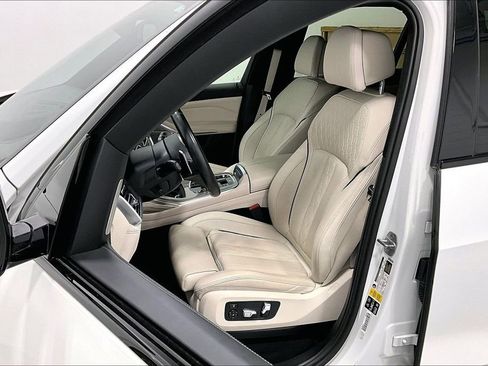 Used 2020 BMW X7 M50i image 33
