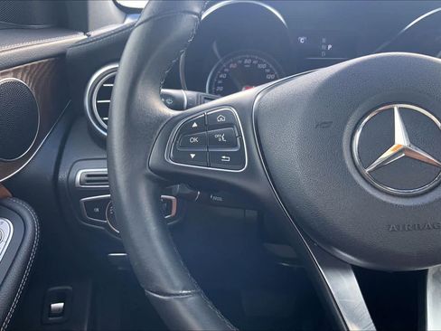 Used 2019 Mercedes-Benz GLC 300 GLC 300 w/ Leather Seating Package image 21