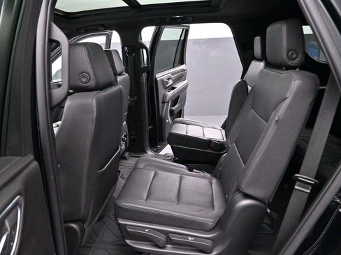 Used 2023 Chevrolet Tahoe Z71 w/ Z71 Off-Road Package AWD/4WD image 30