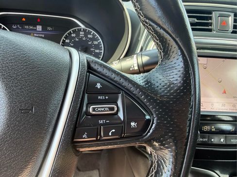 Used 2023 Nissan Maxima SL FWD image 28