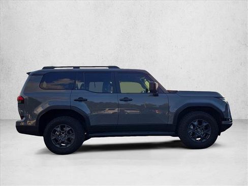 Used 2024 Lexus GX 550 AWD/4WD image 4