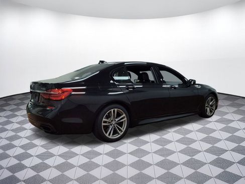 Used 2017 BMW 750i xDrive 750i xDrive image 8