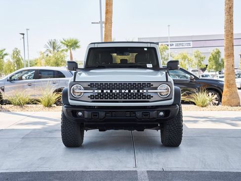 Used 2022 Ford Bronco Badlands image 6