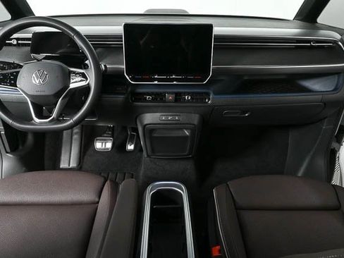 New 2025 Volkswagen ID. Buzz Pro S image 18