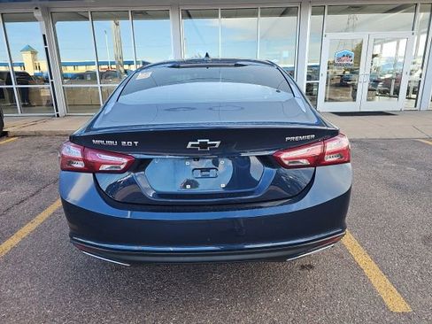 Used 2021 Chevrolet Malibu Premier FWD image 4