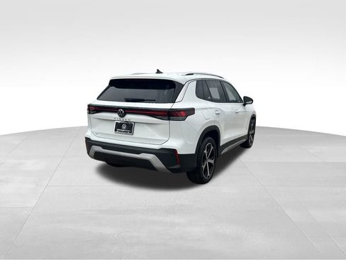 New 2026 Volkswagen Tiguan SE image 5