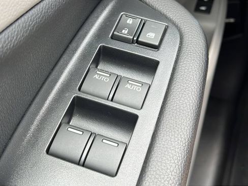 Used 2021 Honda Pilot Touring image 25