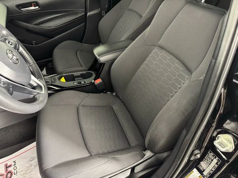 Used 2023 Toyota Corolla SE w/ SE Premium Package image 31