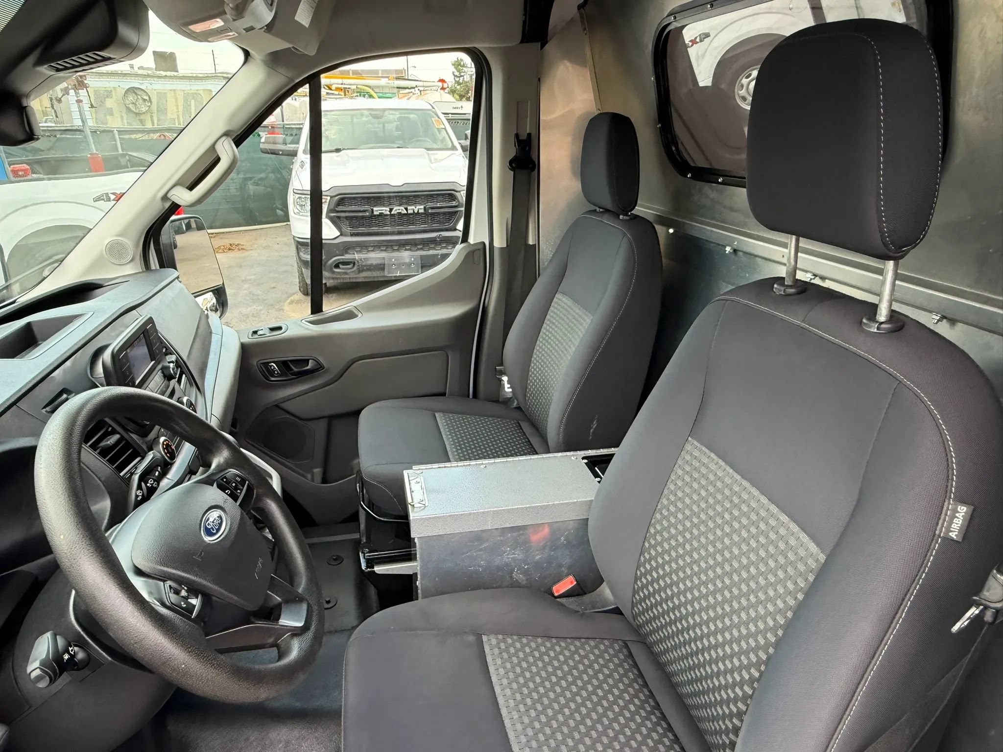 Used 2023 Ford Transit 250 148 High Roof RWD image 22