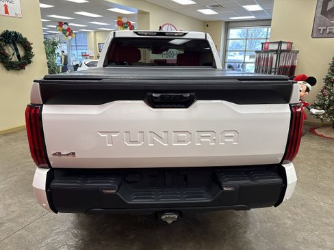 Used 2022 Toyota Tundra SR5 image 9