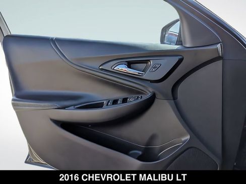 Used 2016 Chevrolet Malibu LT w/ Leather Package FWD image 22