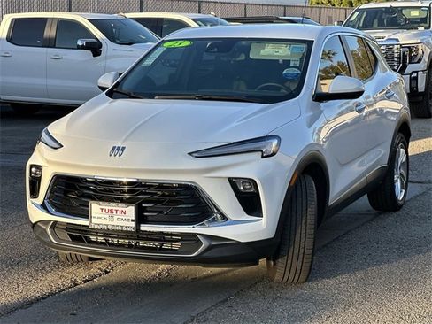 Used 2024 Buick Encore GX Preferred image 8