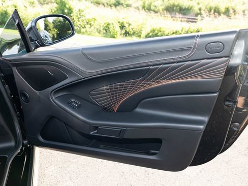 Used 2018 Aston Martin Vanquish S RWD image 50