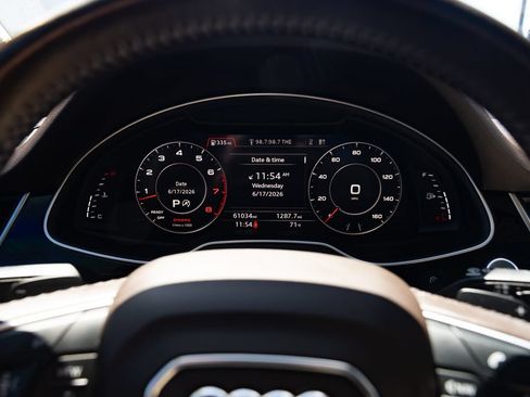 Used 2019 Audi Q7 3.0T Prestige AWD/4WD image 12