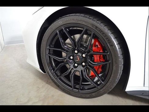 Used 2024 Chevrolet Corvette Z06 RWD image 10
