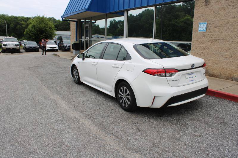 Used 2021 Toyota Corolla LE FWD image 4