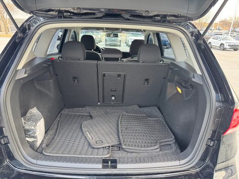 Certified 2022 Volkswagen Taos S image 17