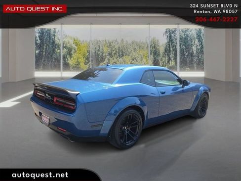 Used 2020 Dodge Challenger R/T Scat Pack RWD image 5