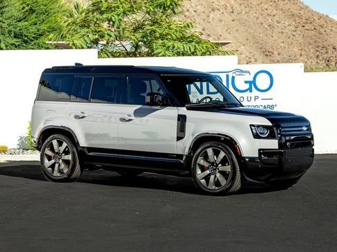 Certified 2026 Land Rover Defender 110 X AWD/4WD image 4