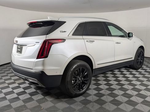 Used 2022 Cadillac XT5 Premium Luxury w/ Technology Package FWD image 7