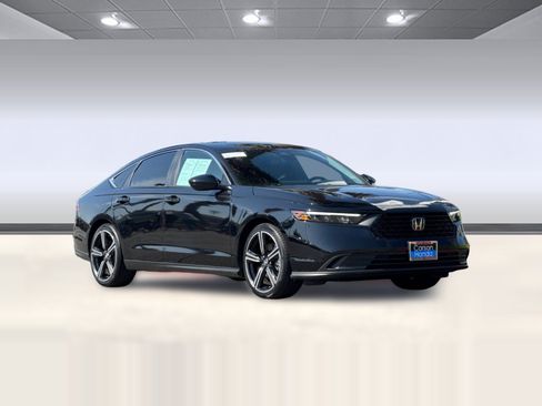 Certified 2025 Honda Accord Sport image 7