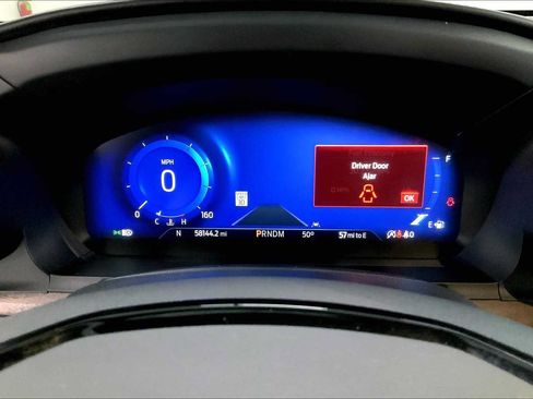 Used 2021 Ford Explorer Platinum w/ Equipment Group 601A AWD/4WD image 21