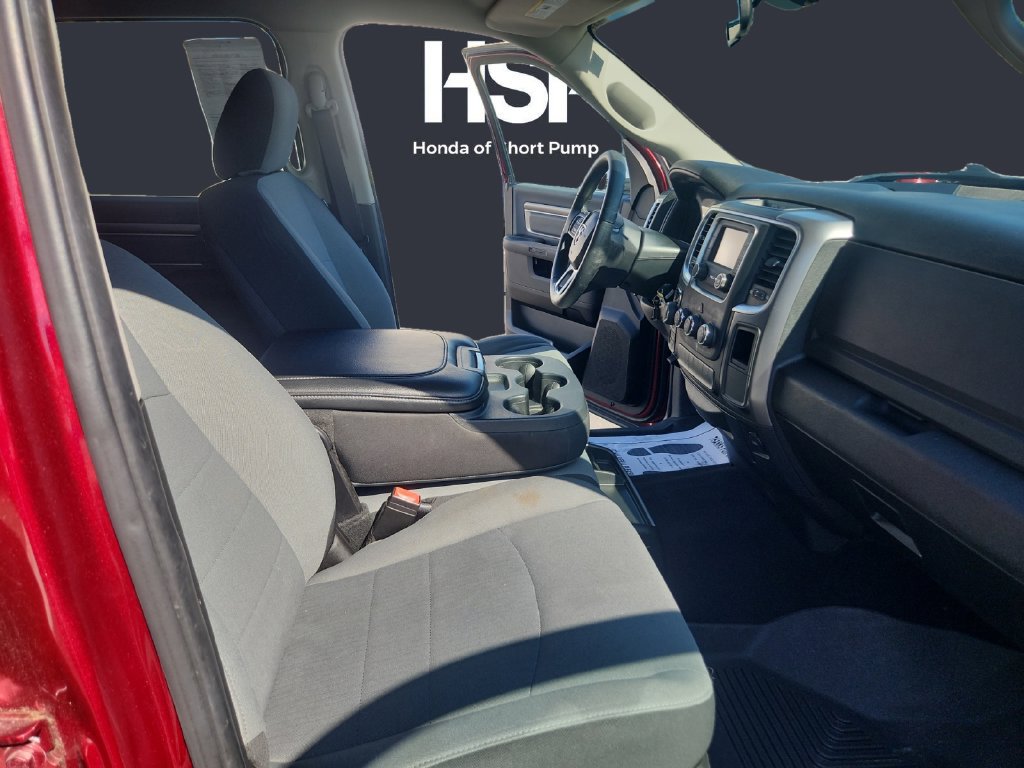 Used 2021 RAM 1500 Classic SLT AWD/4WD image 15