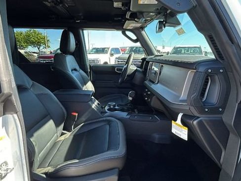 New 2026 Ford Bronco Outer Banks image 11