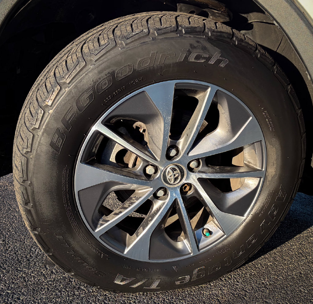 Used 2016 Toyota RAV4 XLE AWD/4WD image 20