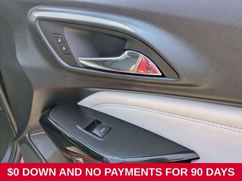 Used 2025 Chevrolet Trax LT w/ LT Convenience Package FWD image 16