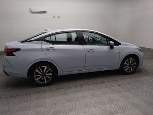 Used 2025 Nissan Versa SV FWD image 10