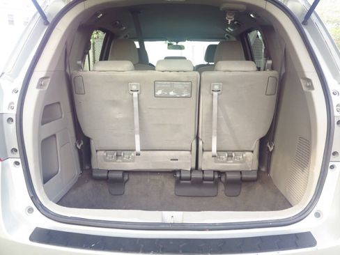 Used 2011 Honda Odyssey EX image 11