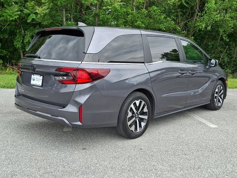 Used 2025 Honda Odyssey EX-L image 6