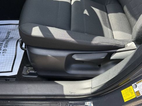 Used 2025 Toyota Corolla LE FWD image 16