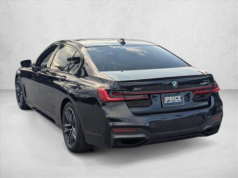 Used 2022 BMW 740i xDrive w/ Autobahn Package image 8