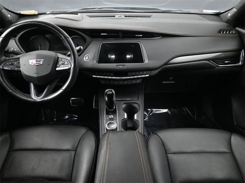 Certified 2023 Cadillac XT4 Sport image 5