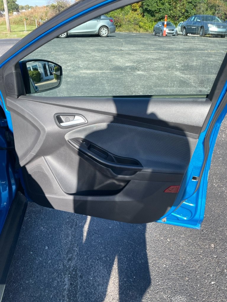 Used 2012 Ford Focus SE FWD image 21
