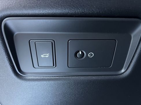 Used 2019 Land Rover Range Rover Sport HSE Dynamic image 26