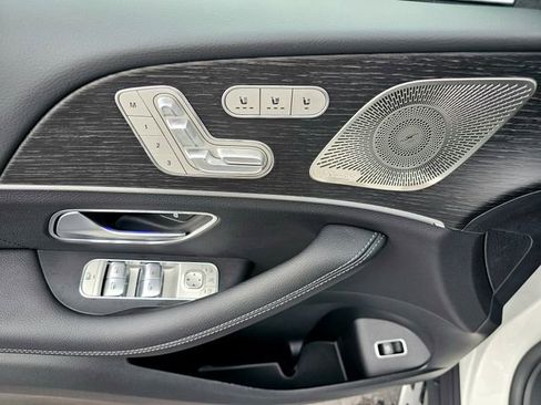 New 2026 Mercedes-Benz GLS 450 4MATIC image 21