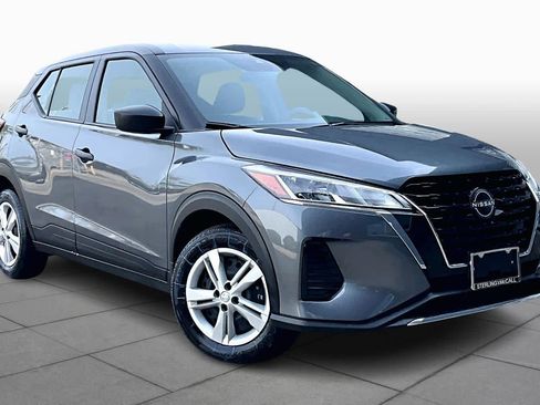 Certified 2025 Nissan Kicks Play S image 2