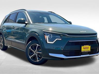New 2025 Kia Niro EX