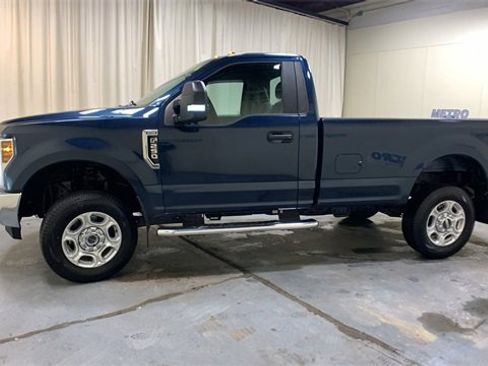Used 2019 Ford F250 XL w/ STX Appearance Package image 6