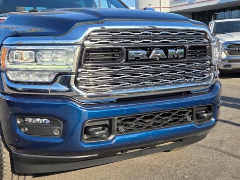 Used 2024 RAM 3500 Limited AWD/4WD image 8
