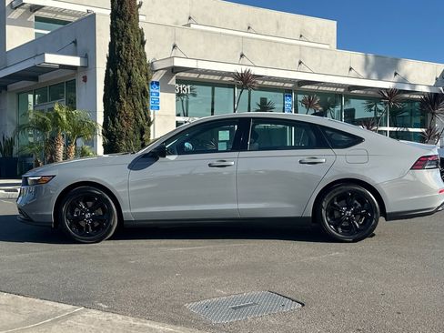 Used 2025 Honda Accord SE image 7