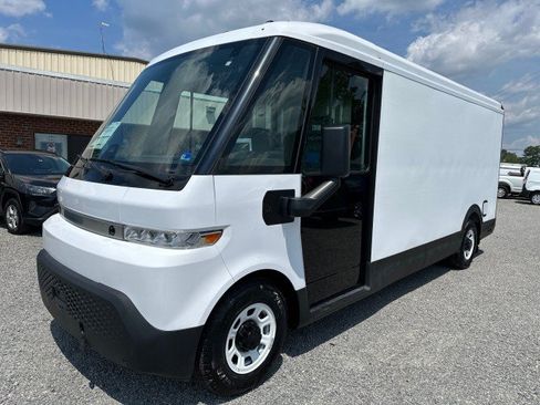Used 2024 Chevrolet Brightdrop 600 w/ Commercial Equipment Package AWD/4WD image 2