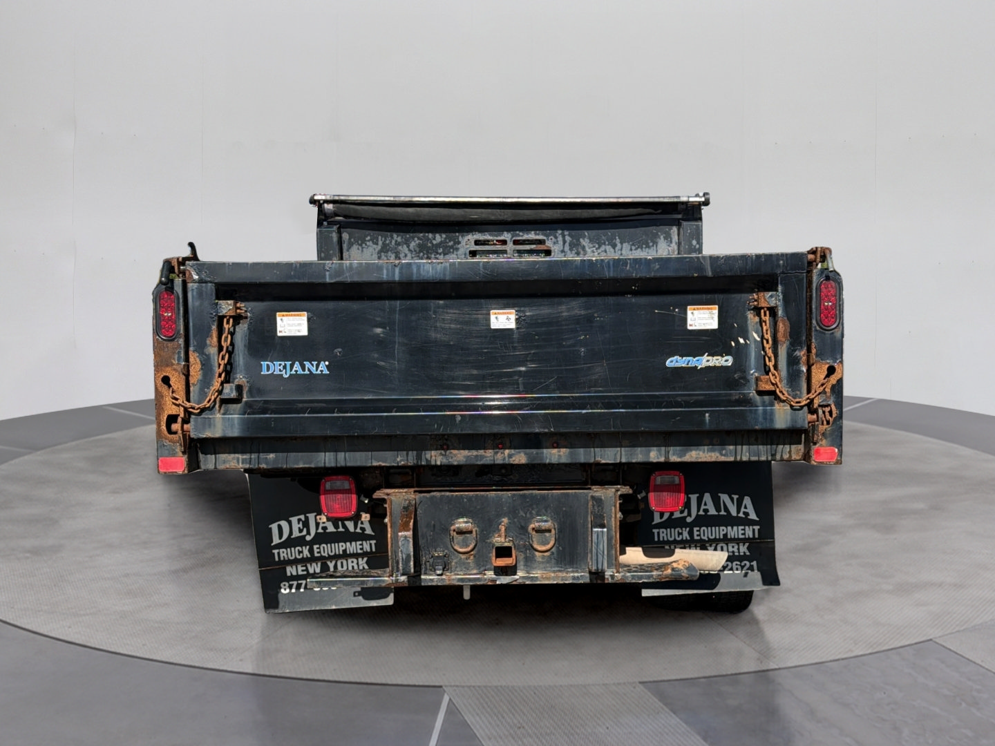 Used 2023 Ford F550 4x4 Regular Cab Super Duty image 5