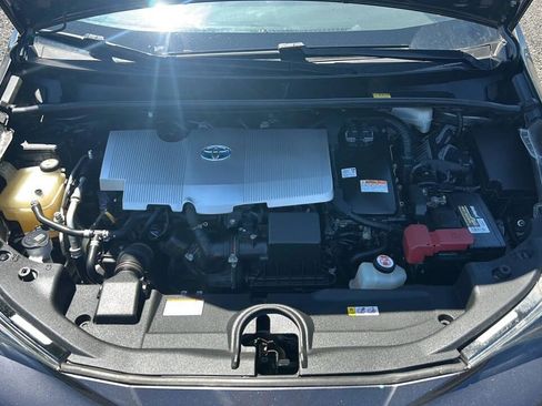 Used 2017 Toyota Prius Two w/ Prius Two Safety Plus Package FWD image 14