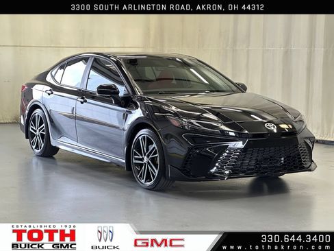 Used 2025 Toyota Camry XSE w/ Premium Plus Package AWD/4WD image 1