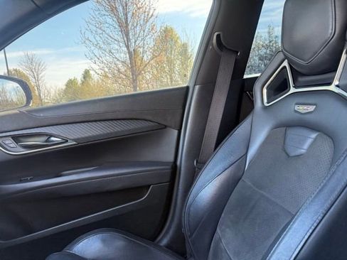 Used 2017 Cadillac ATS V w/ Carbon Black Package image 33