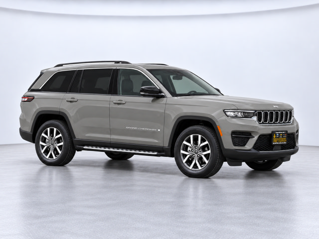 New 2027 Jeep Grand Cherokee Laredo X AWD/4WD image 2
